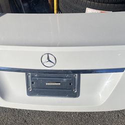 Mercedes Benz Trunk Lid 08-14, C250-C300-C550-C63-W204