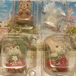 calico critters sylvanian families blind bag strawberry 