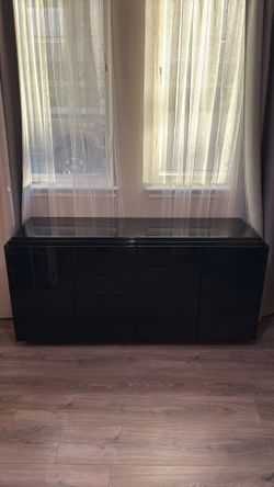 China Cabinet - Black Lacquer