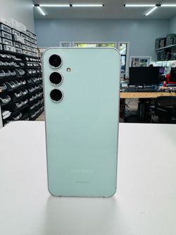 Like New Unlocked Samsung S23 FE | for all carriers | Desbloqueado