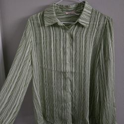 Green Long Sleeve Shirt Size Small 