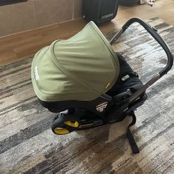 Doona Car seat/ Stroller