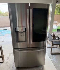 LG InstaView French Door Refrigerator