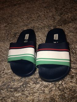 Crazy 8 slides size 8-9c