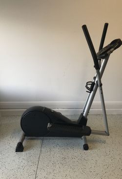 ProForm 675 CardioCross Elliptical Trainer for Sale in Apollo