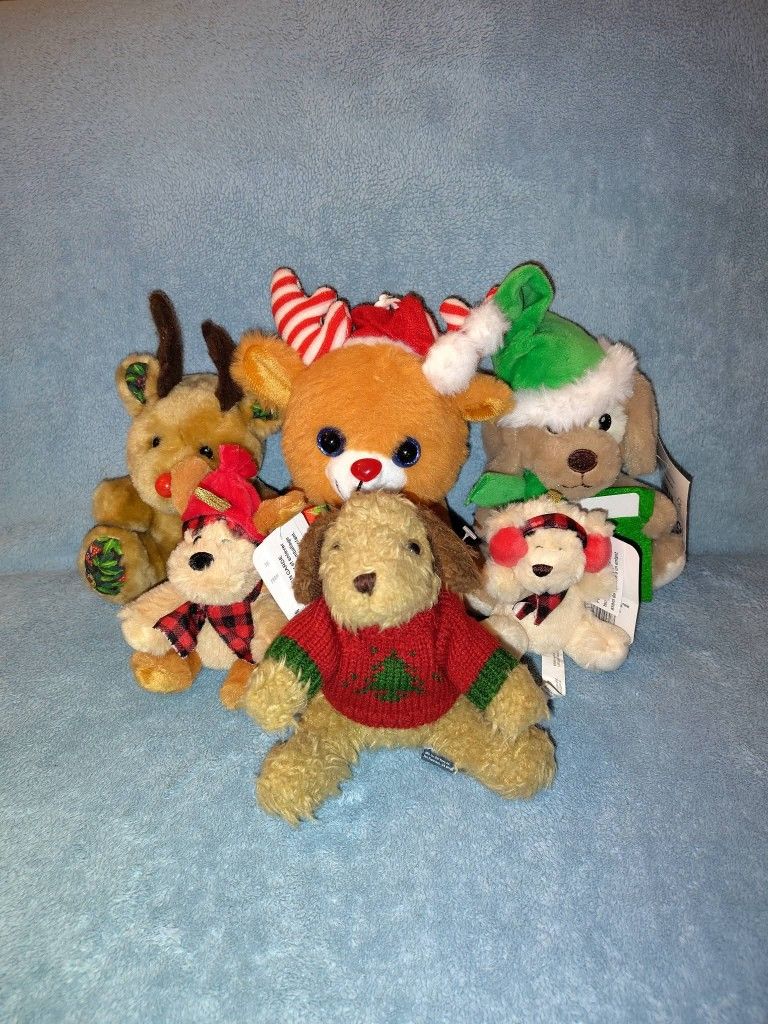 Lot Of Christmas Bears & Puppies