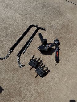 Tow hitch CURT 17063 Round Bar Weight Distribution Hitch with Sway Control