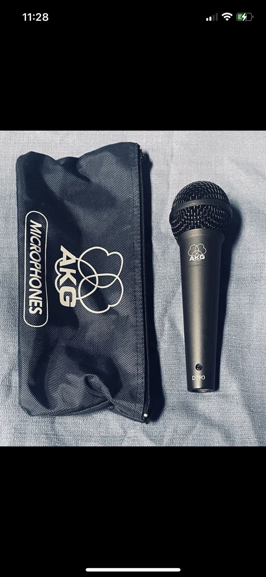 AKG D790 Dynamic Microphone Black, Supercadioid Polar Pattern w/ AKG Pouch