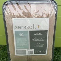 BERKSHIRE Blanket Serasoft Plush Refined King Size 108" x 90" Beige NEW