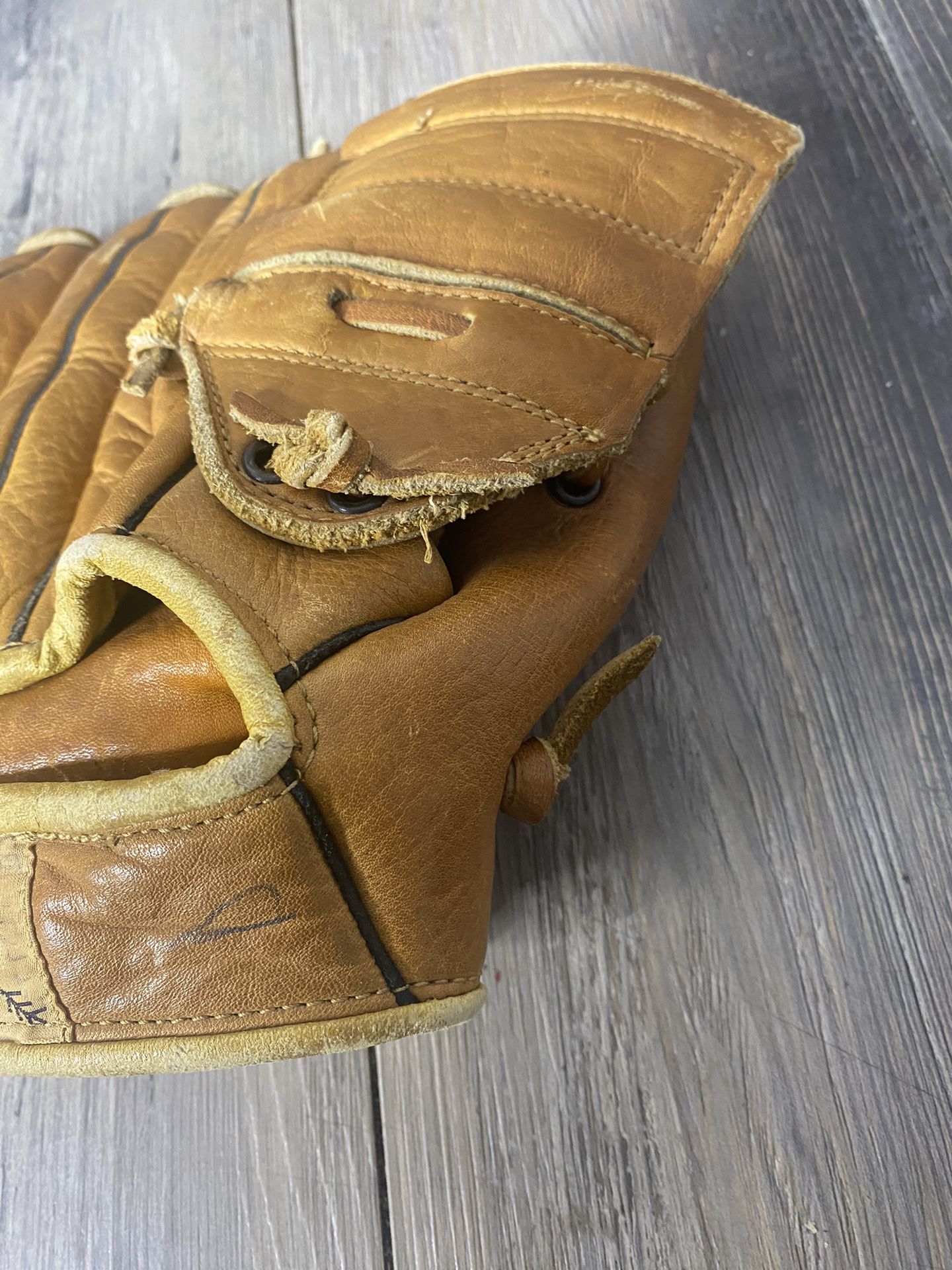 Vintage 50’s Andia Baseball Glove Major League Model RHT Cowhide Leather