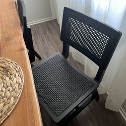 4 Black Dinning Chairs