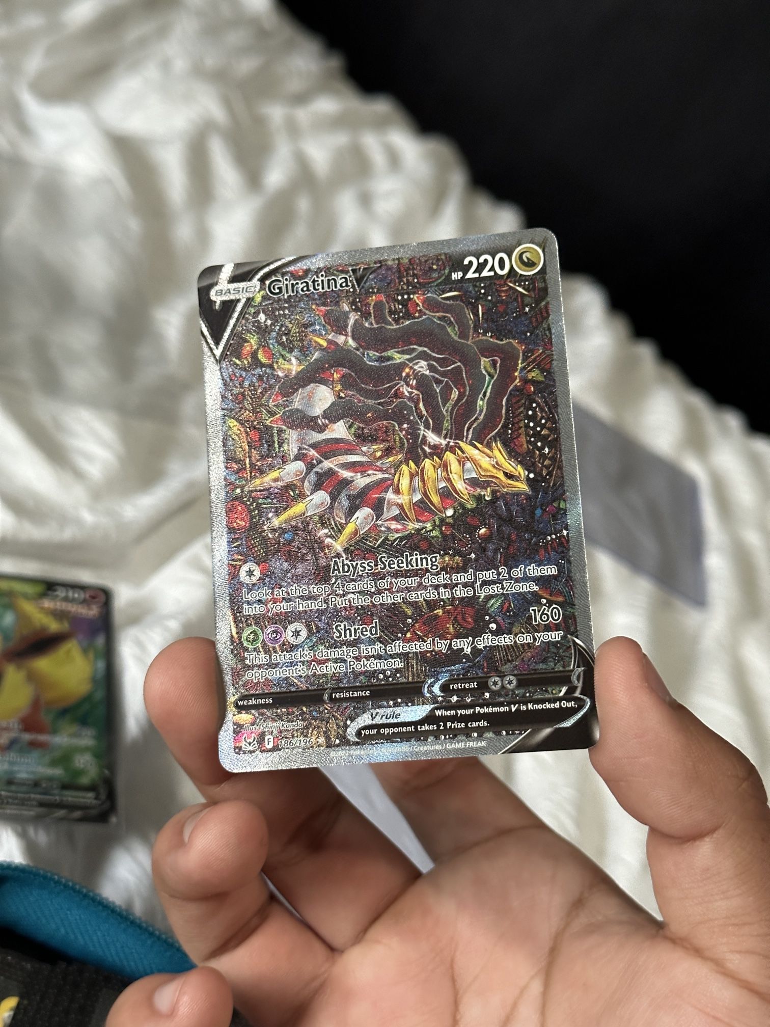 Pokemon Reshiram V (Full Art) for Sale in Brooklyn, NY - OfferUp