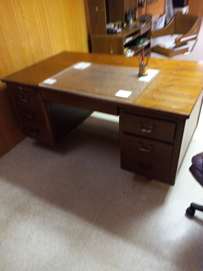 Oak Wood Desk