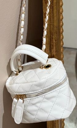 Bucket bag