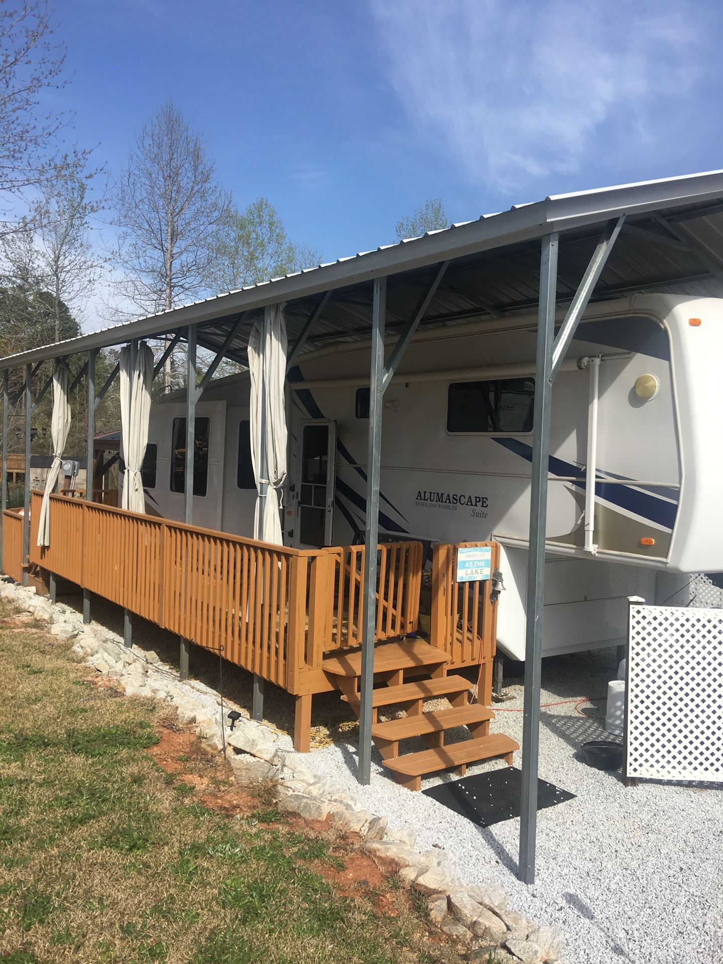 Two deeded lots with 5th Wheel RV