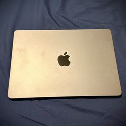 13-inch MacBook Air with Apple M3 chip