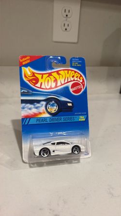 Jaguar XJ220 hot wheels