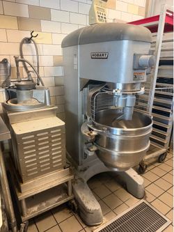 Hobart Pizza Mixer 60qt