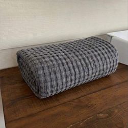 Bedsure Cooling Waffle Blanket for Hot Sleepers, Dark Grey