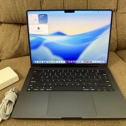 2023/2024 MacBook Pro 14” M3 Pro, 18gb Ram, 512GB, 11 CPU, 14GPU, 62 Cycles