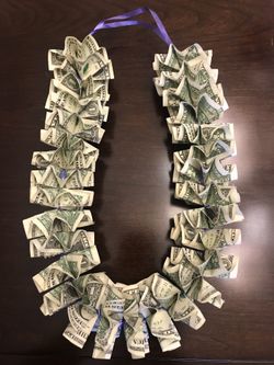 Graduation/wedding lei