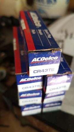 AC Spark Plug (CR43TS)