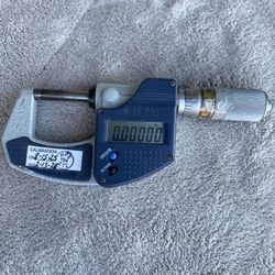 Mitutoyo 293-832-30 Digital Micrometer