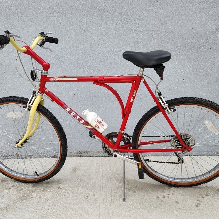 Vintage Mountain Bike 1993 Ross Mt. Washington 26" MTB , Red. Great Condition