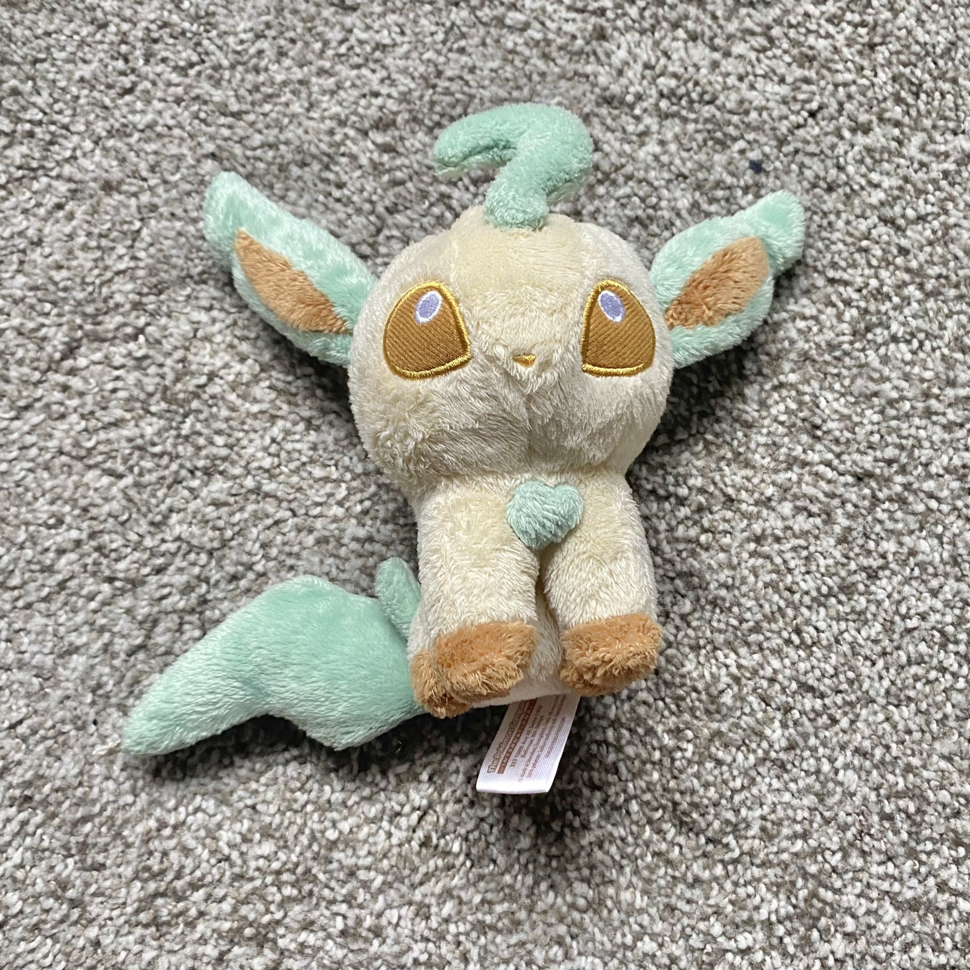 Pokémon Center Original Plush Leafeon Doll Pokédoll