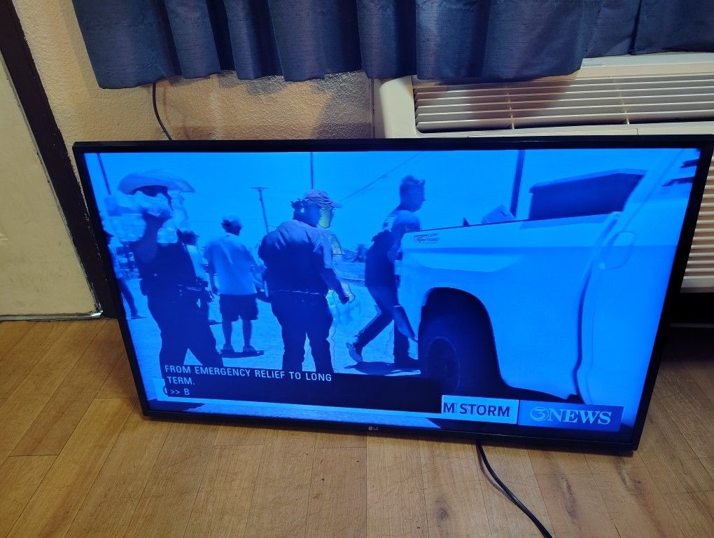 42' LG Smart Tv