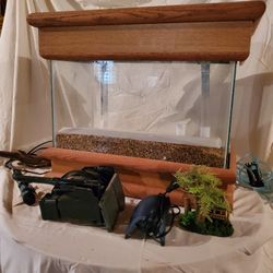 10 Gal Fish Tank With Solid Oak Stand And Canopy