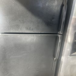 Ge Black Refrigerator 