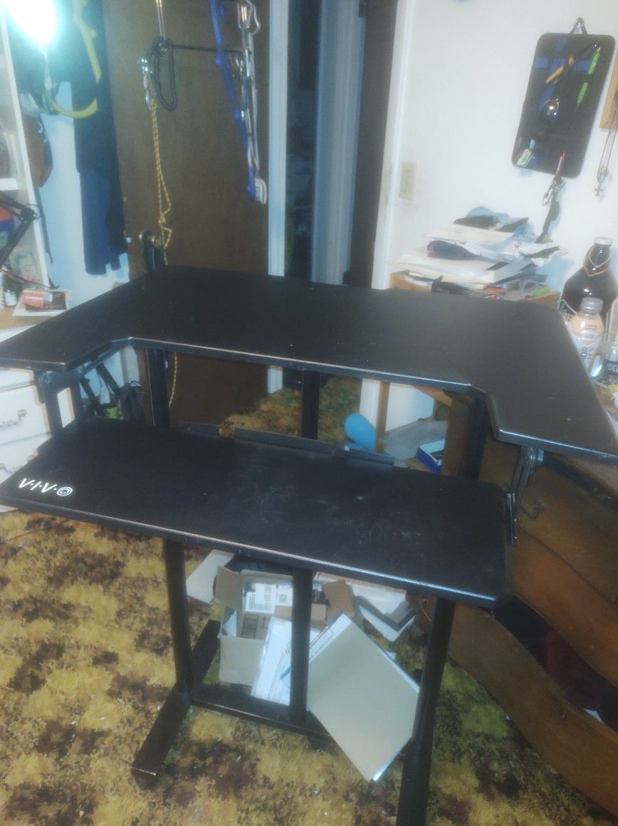 Vivo Adjustable Standing Desk