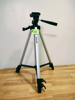 Maxell Tripod 