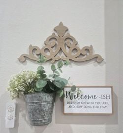 Wall decor