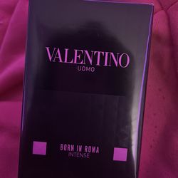 Valentino Uomo born in Roma intense