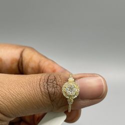 Timeless Elegance 18KT Gold And Diamond Ring