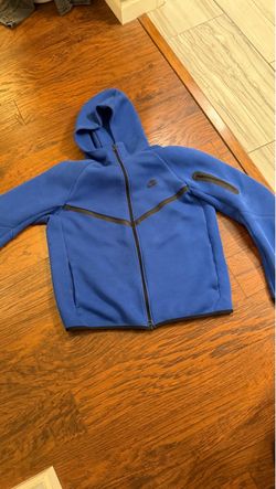 Blue nike Tech