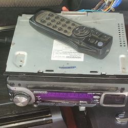 Kenwood Cd Player With Remote And 12 Box Tuned To 29hz $80obo For Both