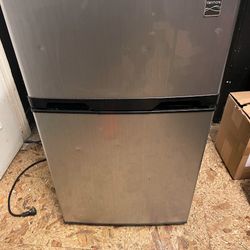 Kenmore Mini Refrigerator 