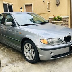 2005 BMW 325i