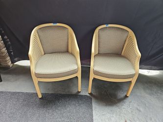 2 chairs $10