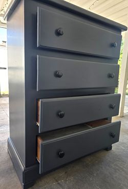 Cute wood dresser!!
