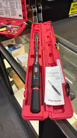 Mac tools digital torque-angle wrench