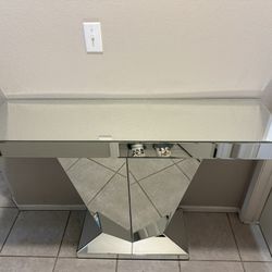 Glass/ Mirror Table 