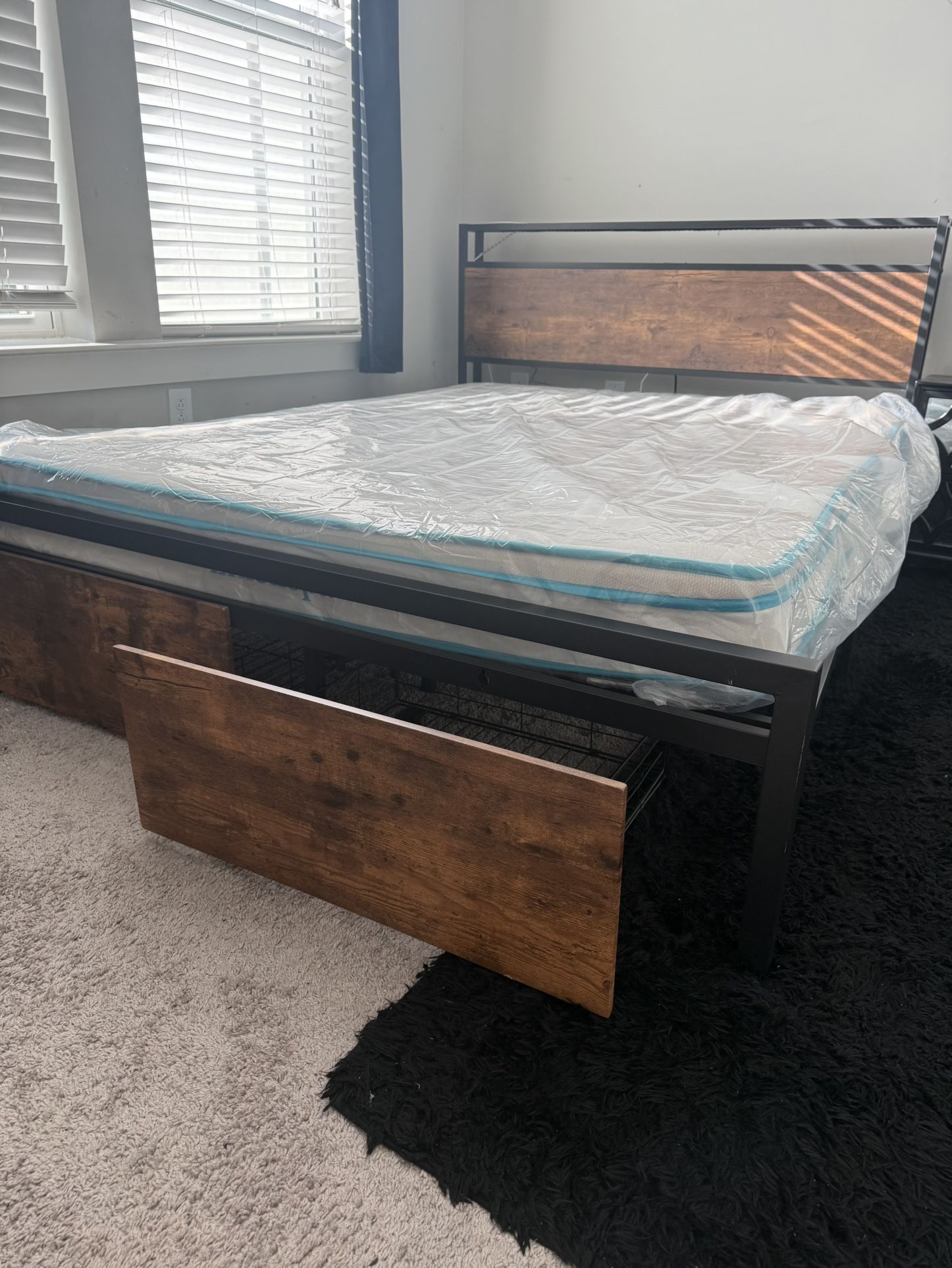 Wayfair Black Bed-frame (queen)