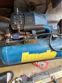 Air compressor