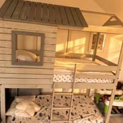 Bunk Bed,  Great Conditions 