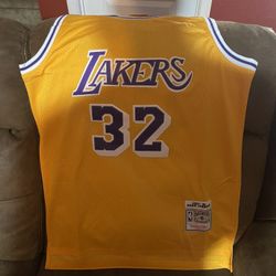 Brand New Magic Johnson Jersey Size large $60