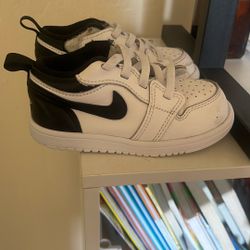 Jordan 1s Toddler Size 8c